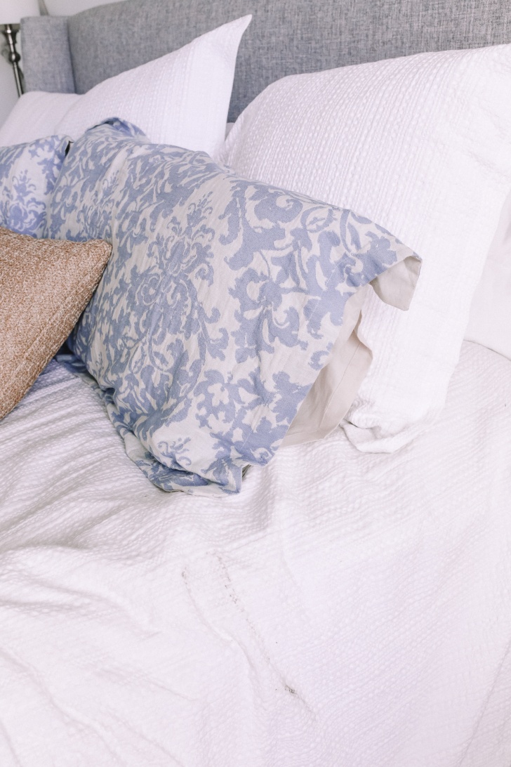 The Easy Trick to Putting On King Duvet Covers - Linen Alley